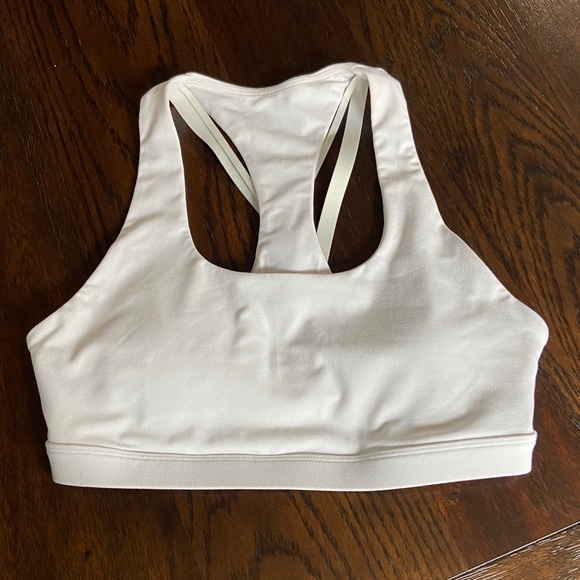 Fabletics Sports Bra - Picture 5 of 5